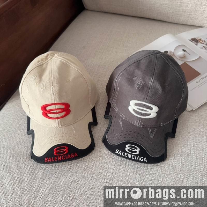 Balenciaga Hat dx21