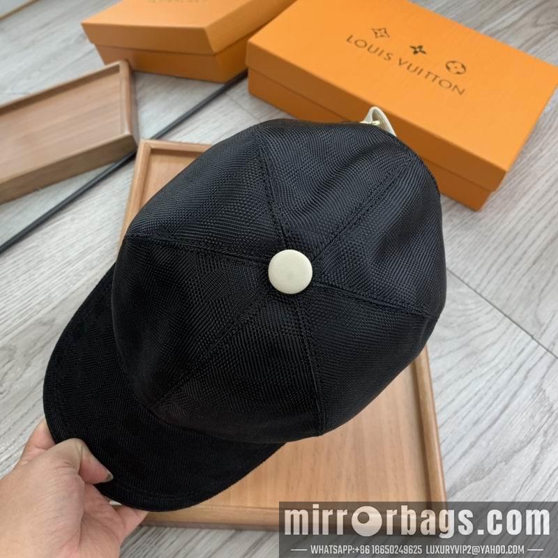LV Hat dx151
