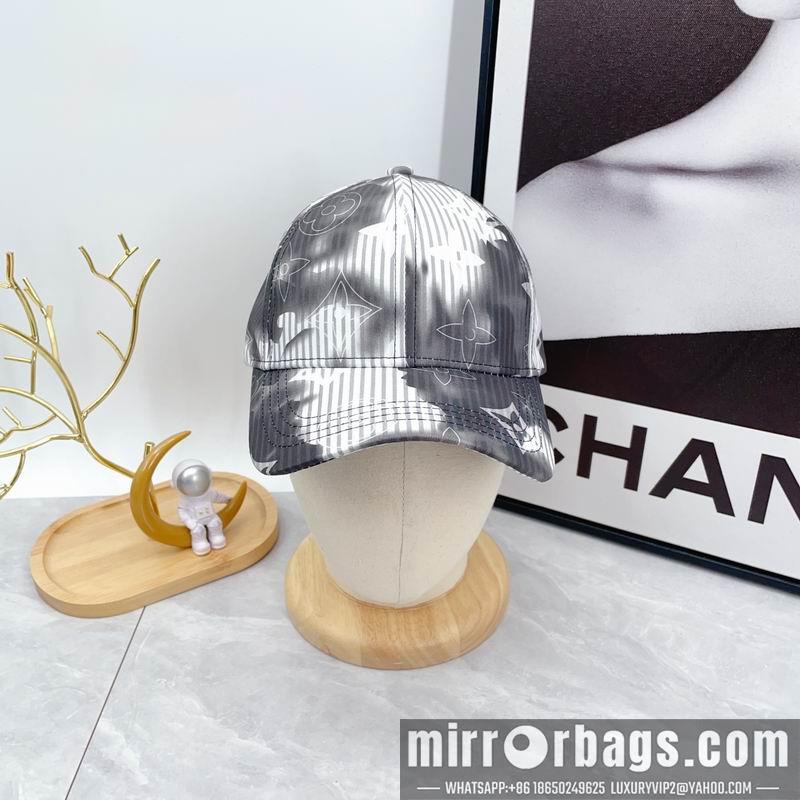 LV Hat dx74