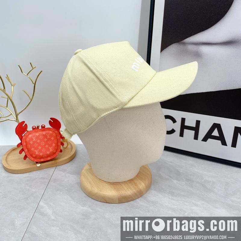 Miumiu Hat dx03