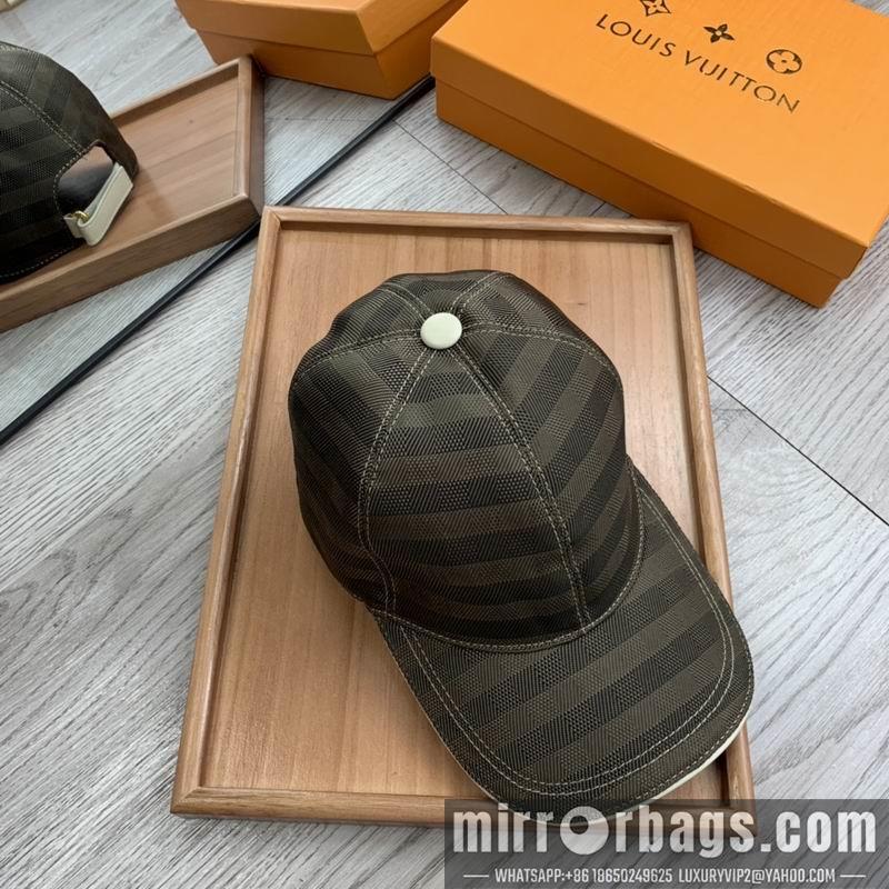 LV Hat dx152