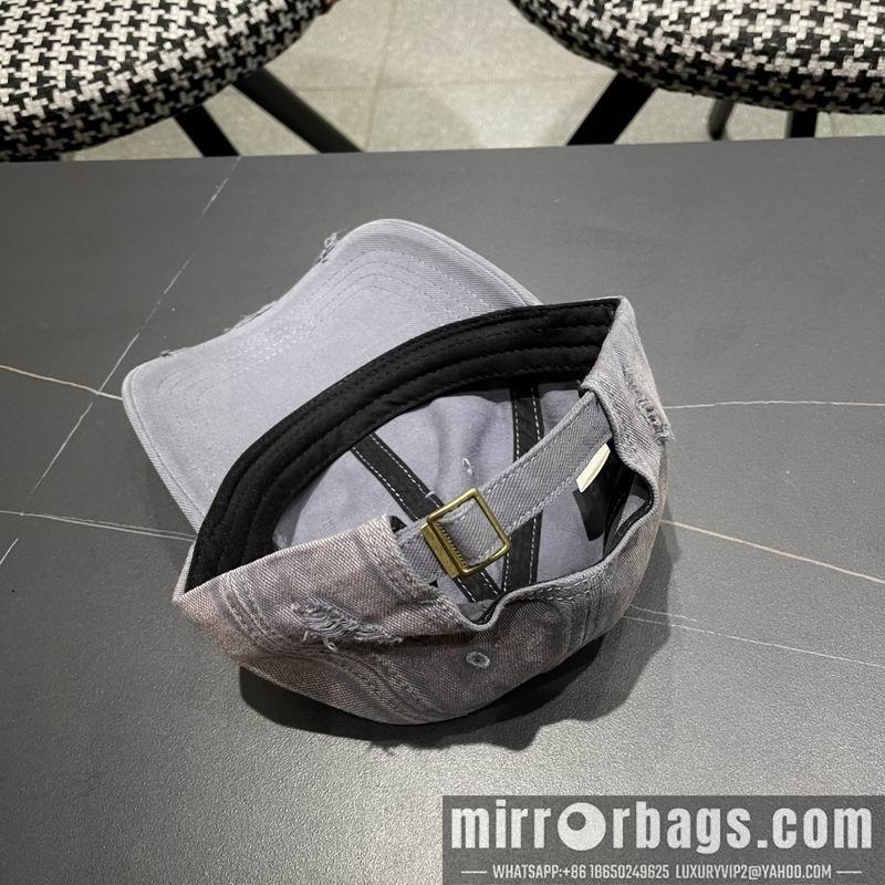 LV Hat 040201