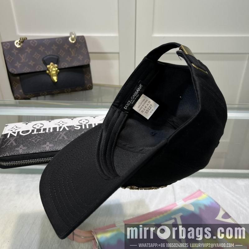 DG Hat dx03