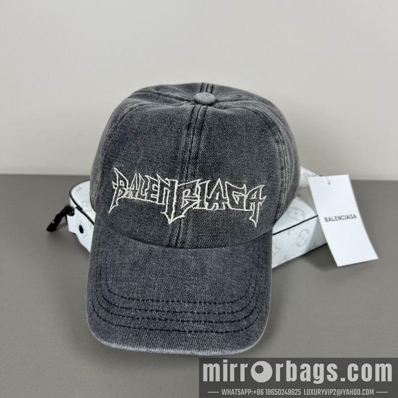 Balenciaga Hat dx43