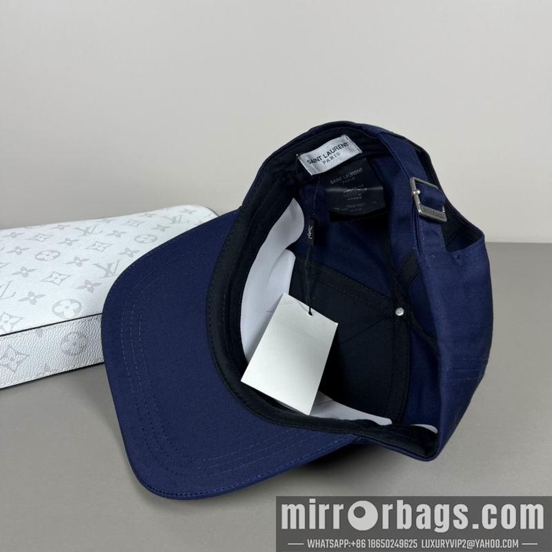 YSL Hat dx37
