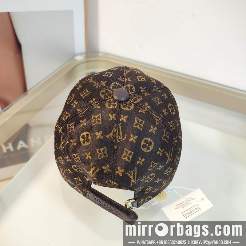 LV Hat dx139