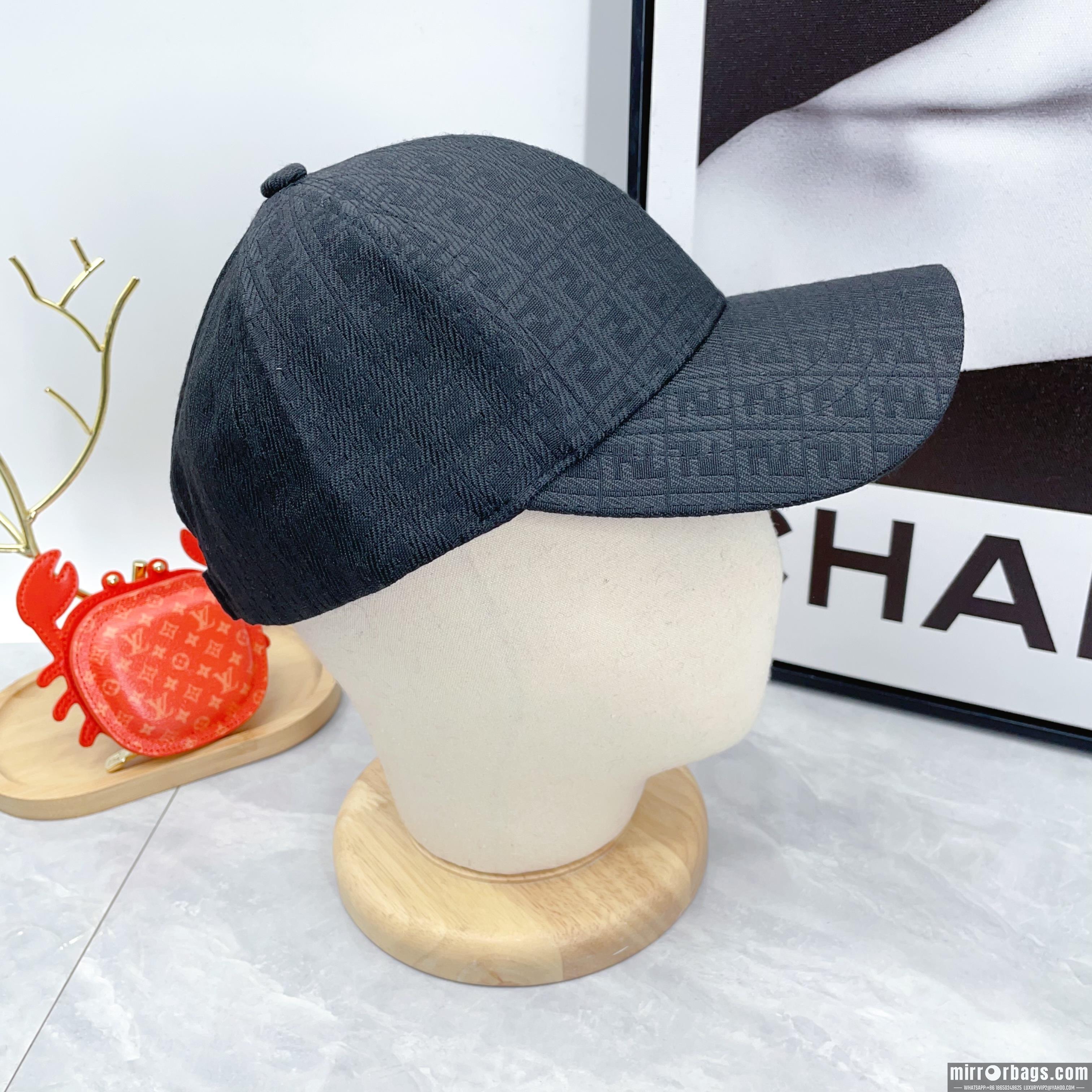 Fendi Hat dx64