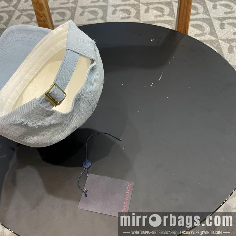 LV Hat 050709