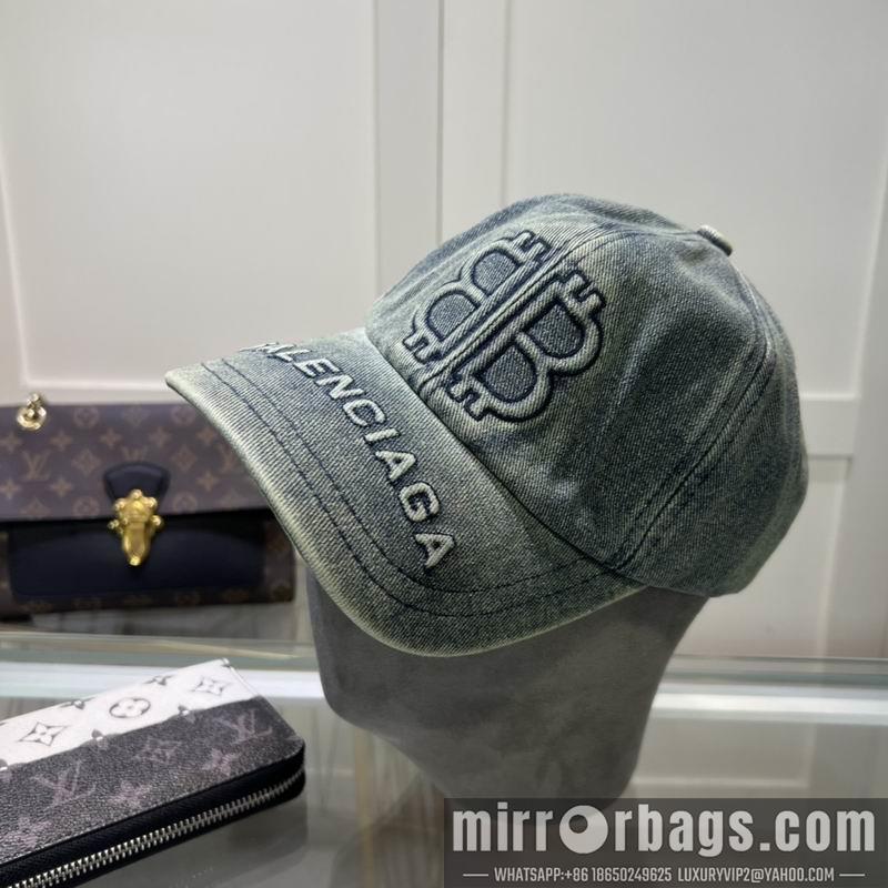 Balenciaga Hat dx81