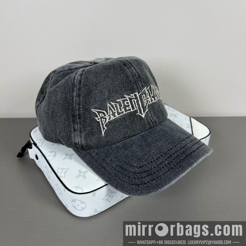 Balenciaga Hat dx43
