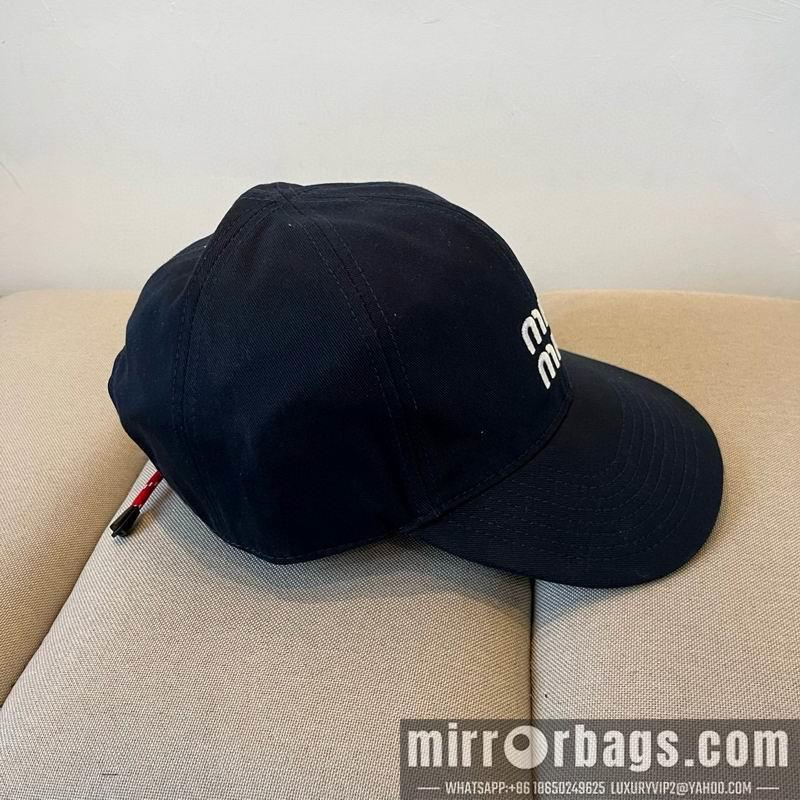Miumiu Hat dx32