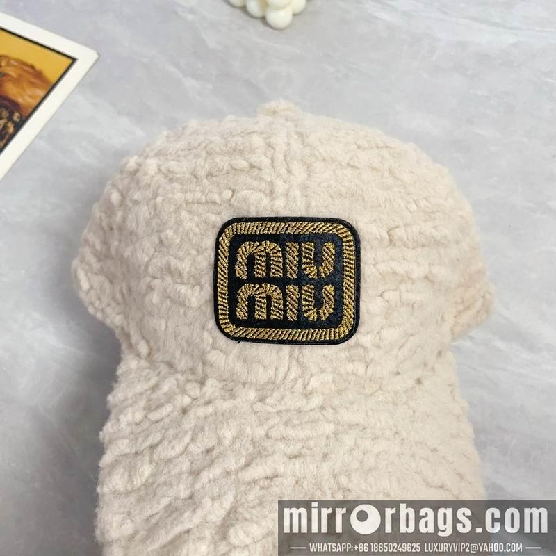 Miumiu Hat dx66