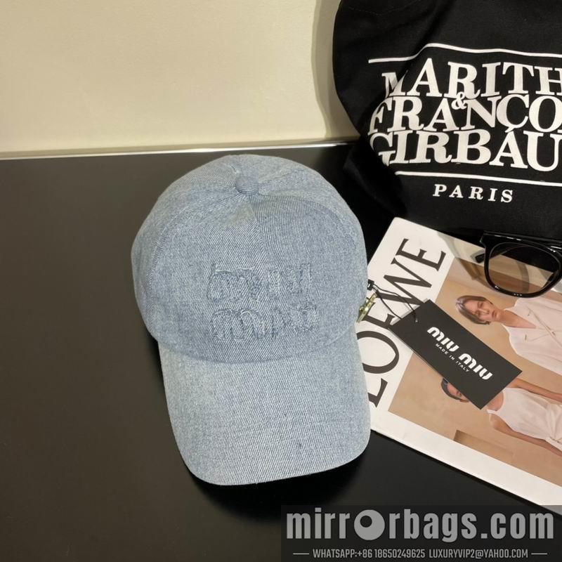 MiuMiu Hat 042702