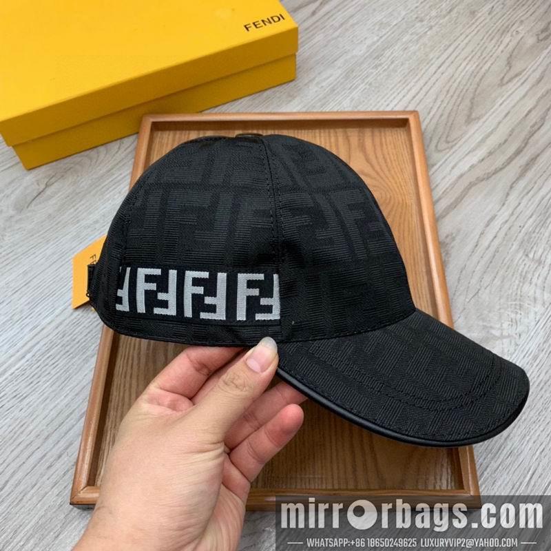 Fendi Hat dx101