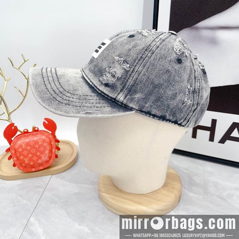 Burberry Hat dx01