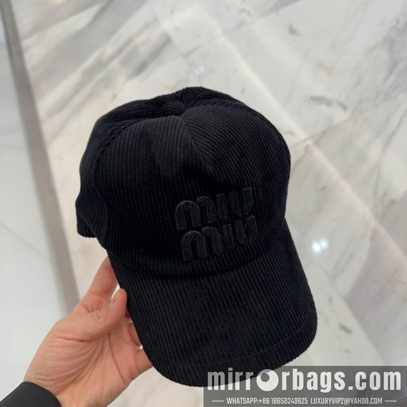 Miumiu Hat dx37