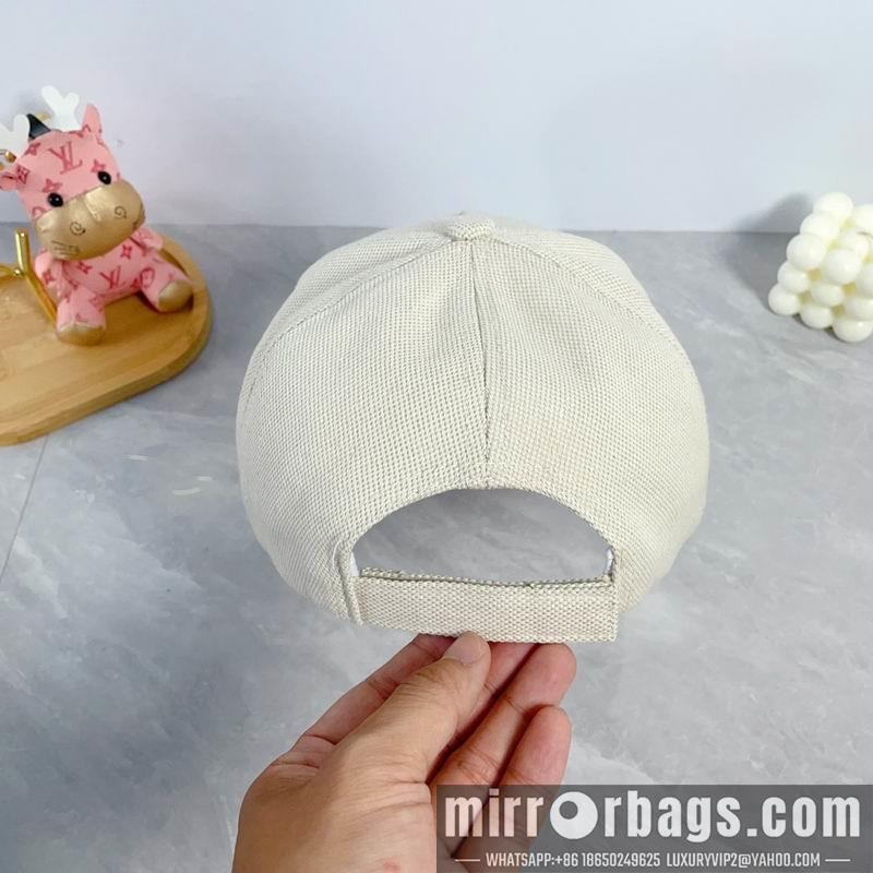 Miumiu Hat dx59