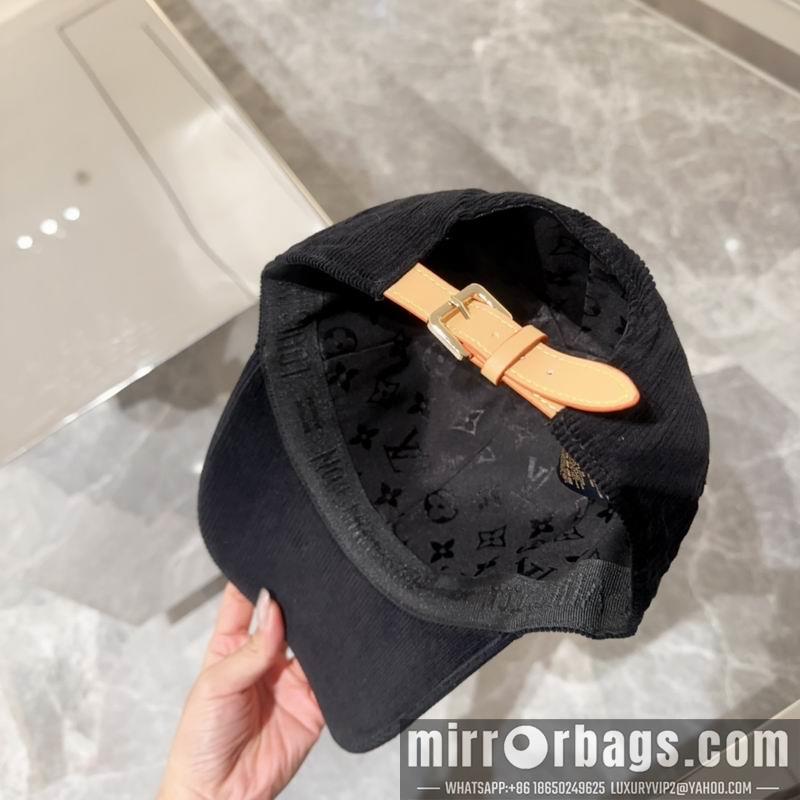 LV Hat 082603