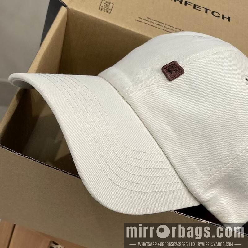 Acne Hat dx08