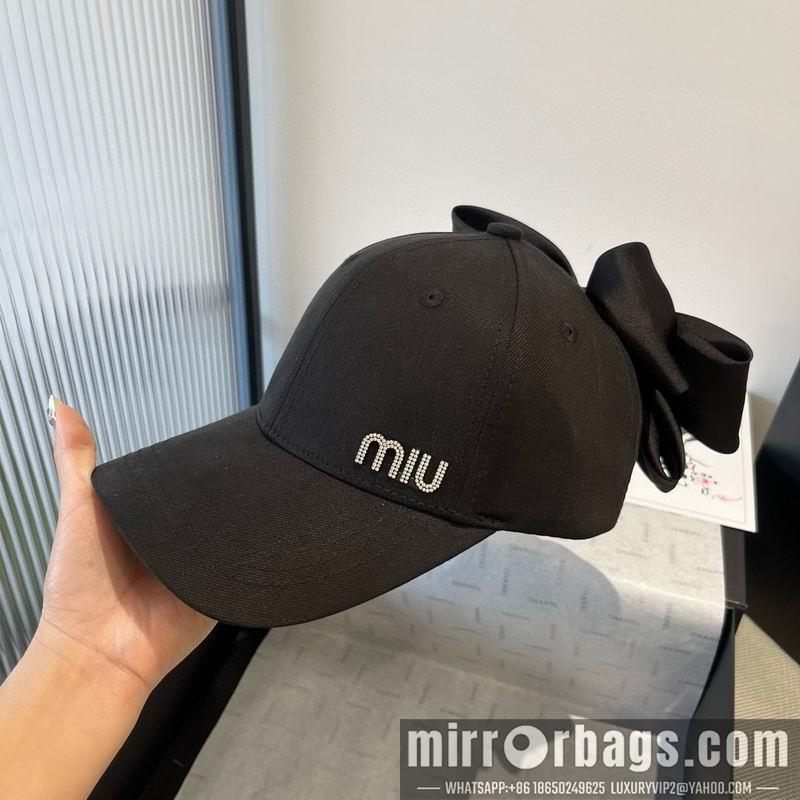 Miumiu Hat dx06