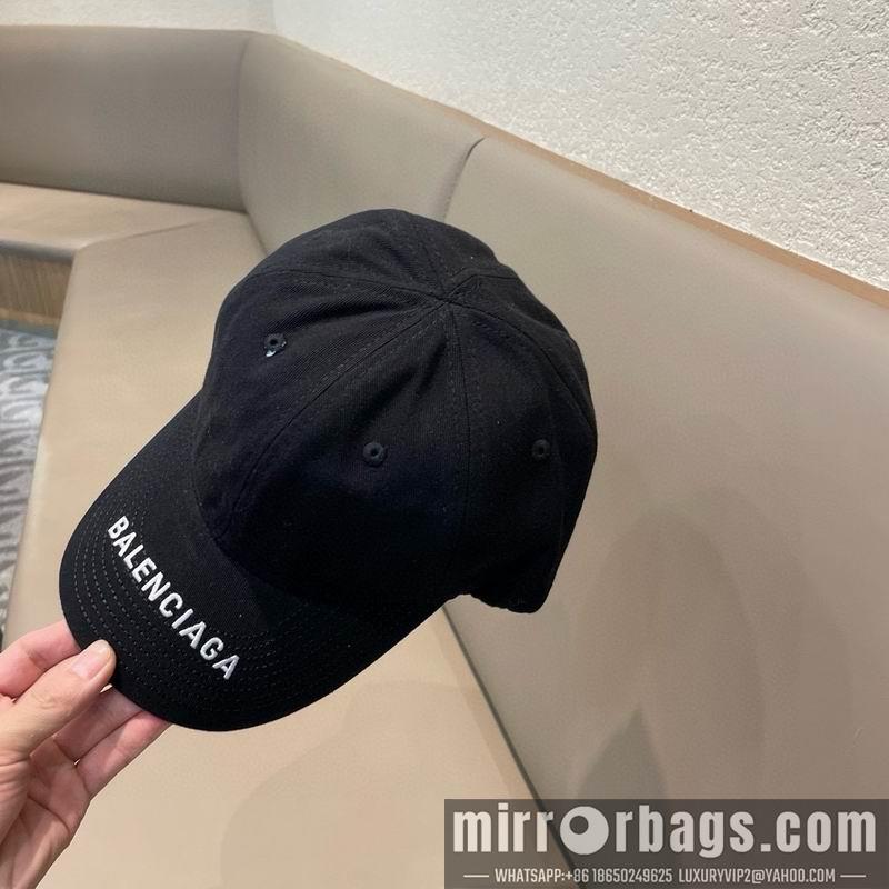 Balenciaga Hat 072302