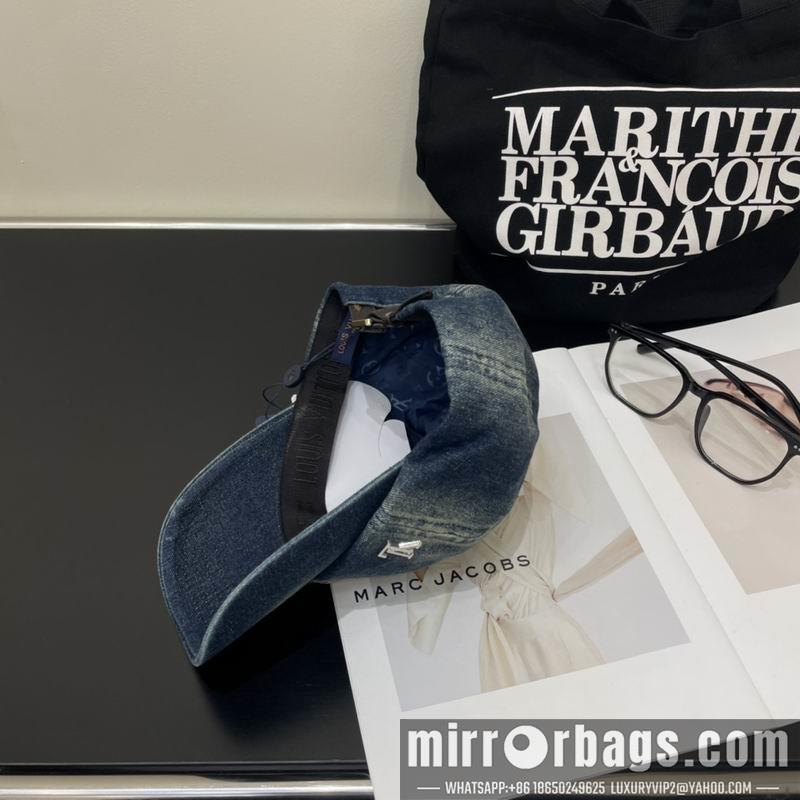 LV Hat 072206