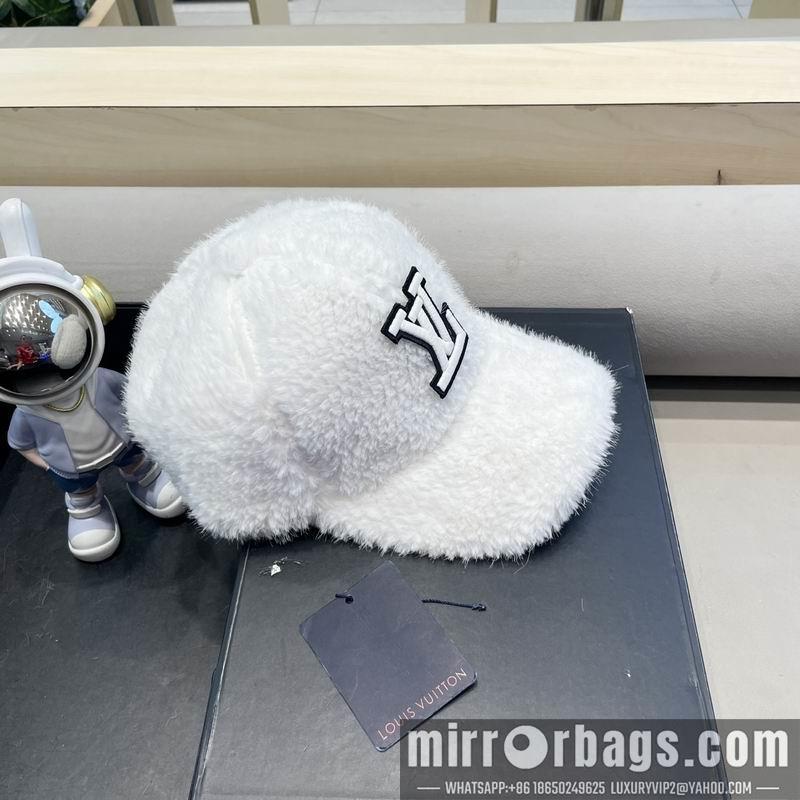 LV Hat 010402