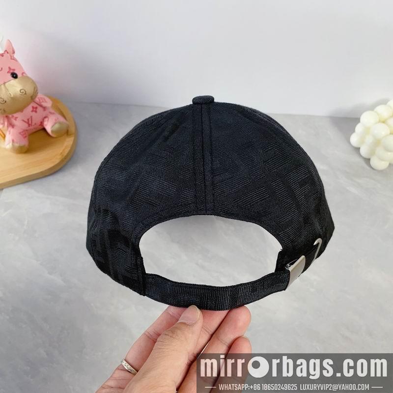 Fendi Hat dx29