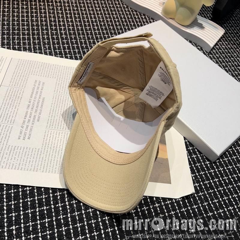 Balenciaga Hat dx11