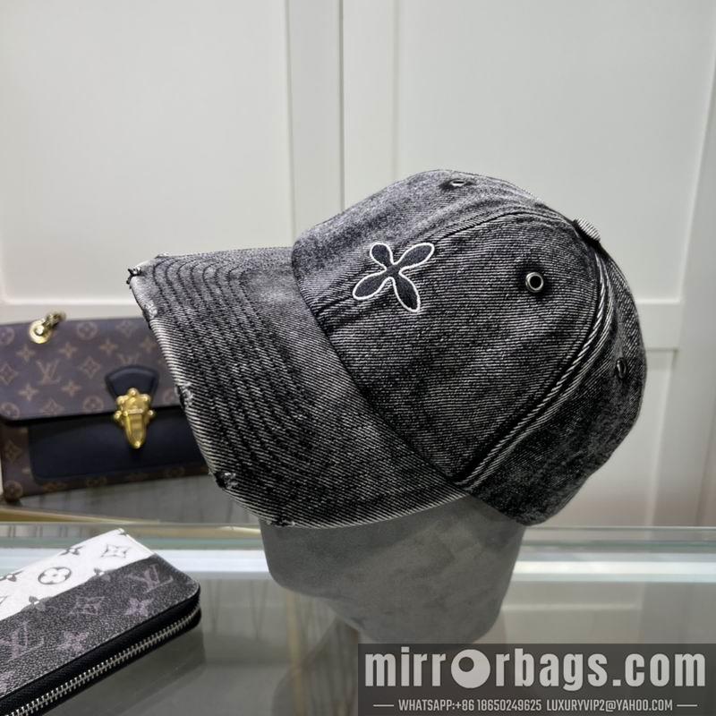 Chrome Hearts Hat dx13