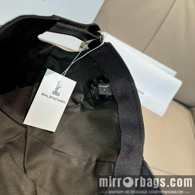 Balenciaga Hat dx79
