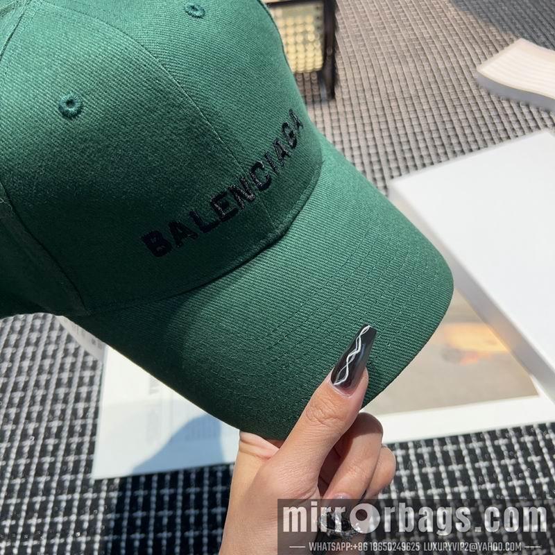 Balenciaga Hat dx07