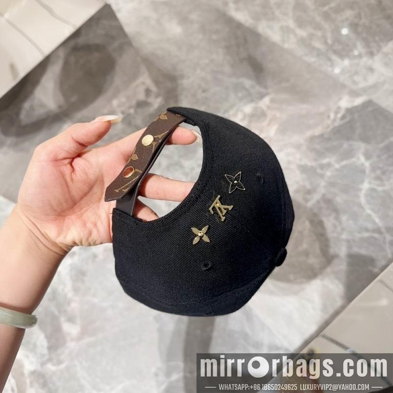 LV Hat 041704