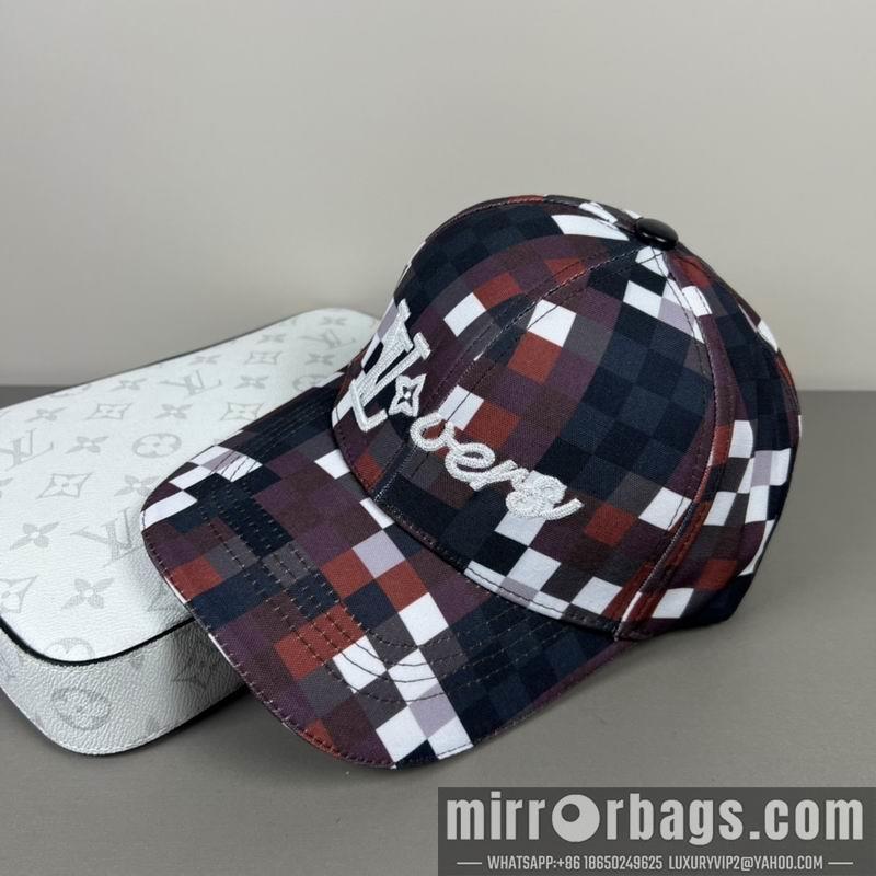 LV Hat dx69