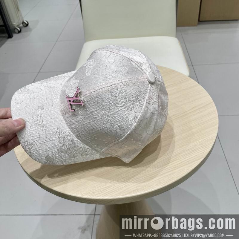LV Hat 041402