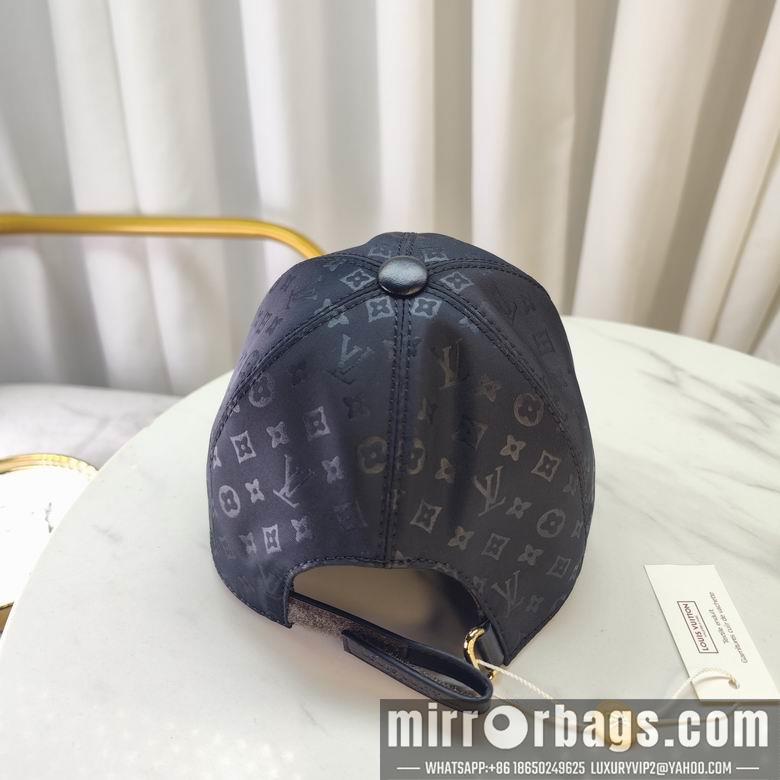 LV Hat dxn20