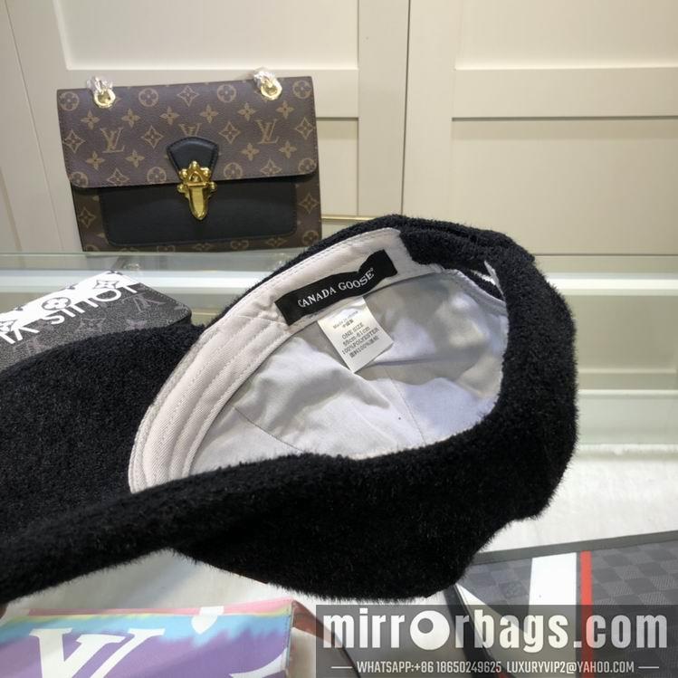 Canada Goose Hat 01