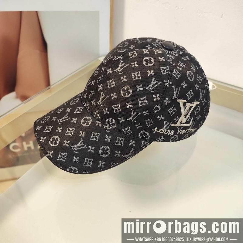 LV Hat dx139