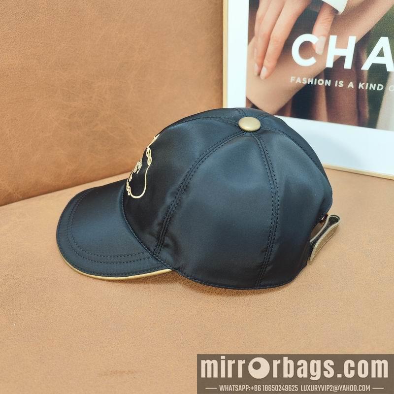 Prada Hat dx35