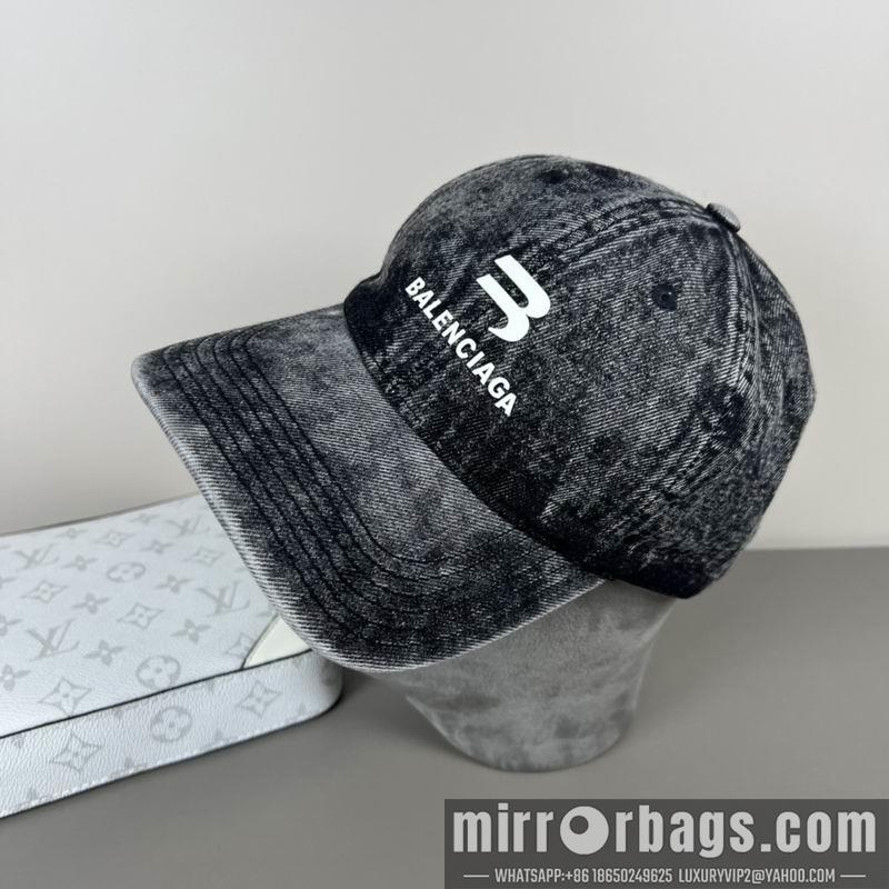 Balenciaga Hat dx29