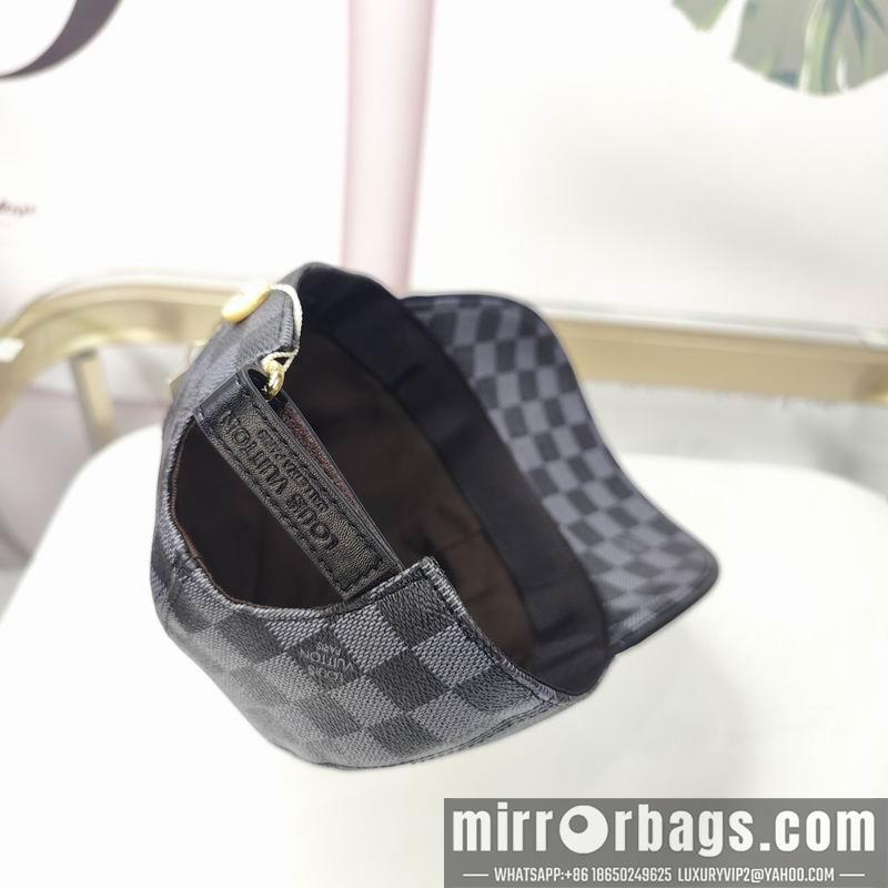 LV Hat dx127