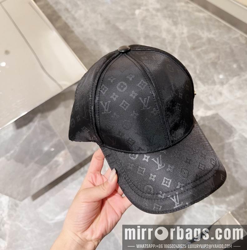LV Hat 081801