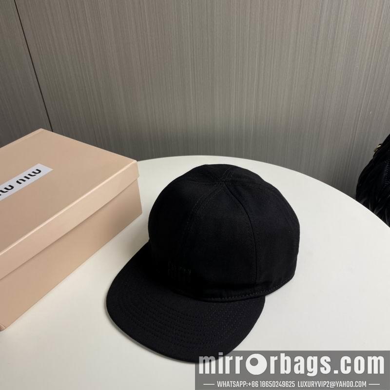 Miumiu Hat dx65