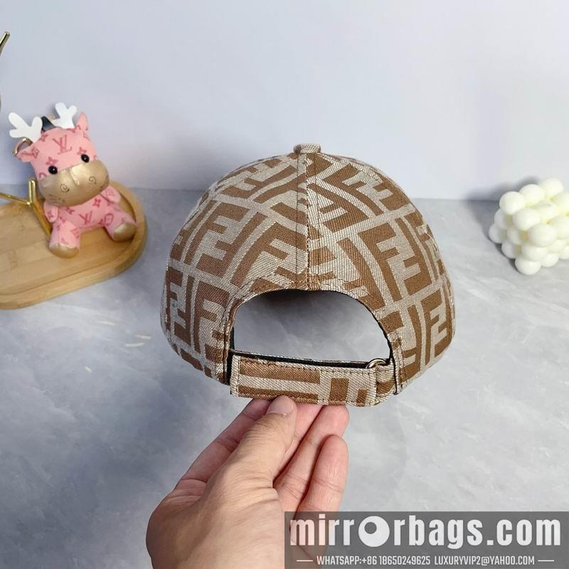 Fendi Hat dx45