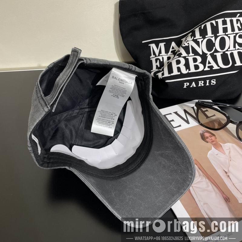 Balenciaga Hat 042601
