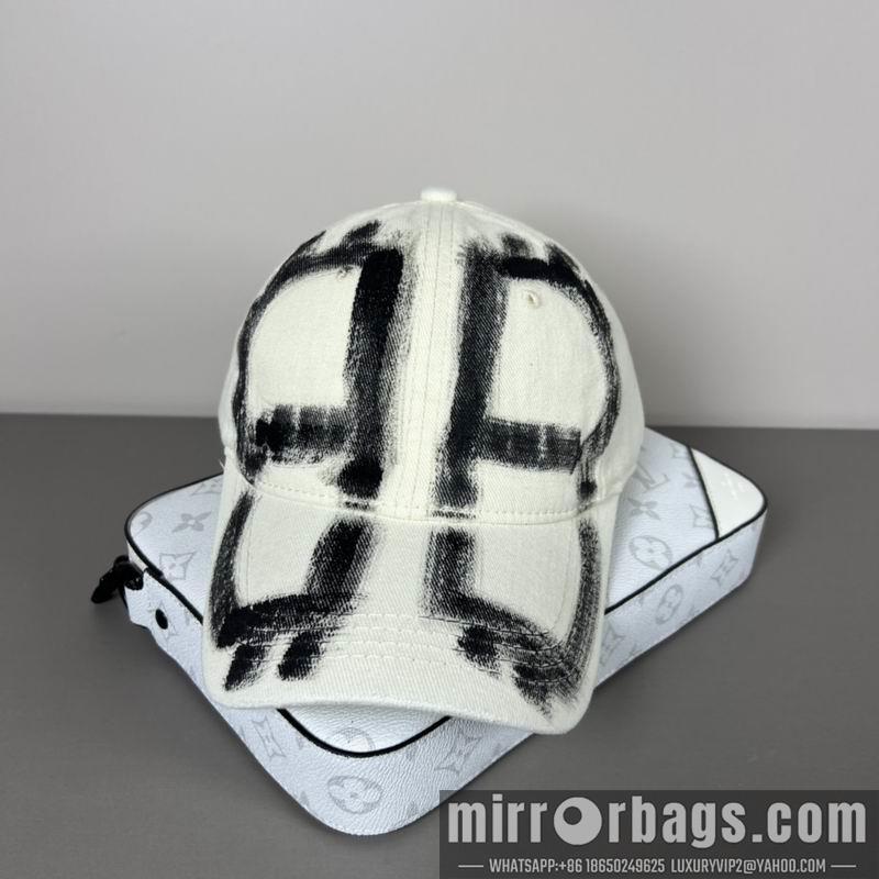 Balenciaga Hat dx34