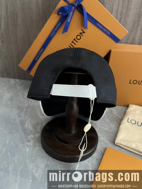 LV Hat dx05