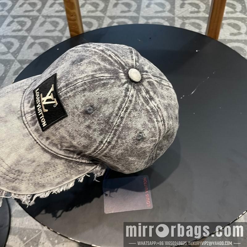 LV Hat 042811