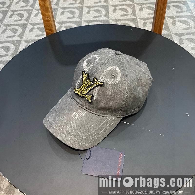 LV Hat 020803