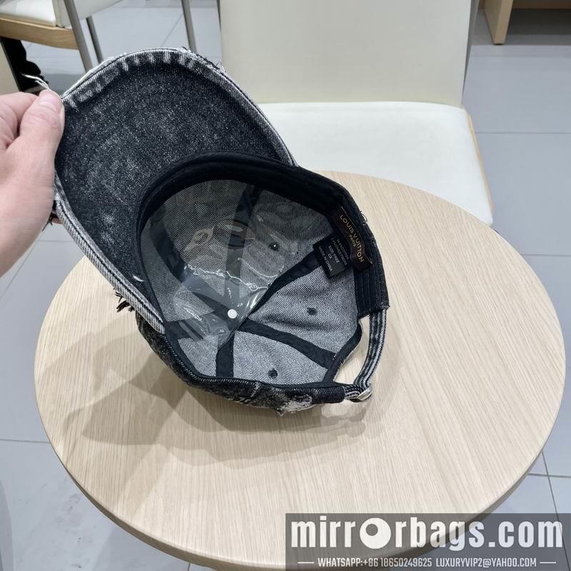 LV Hat 030743